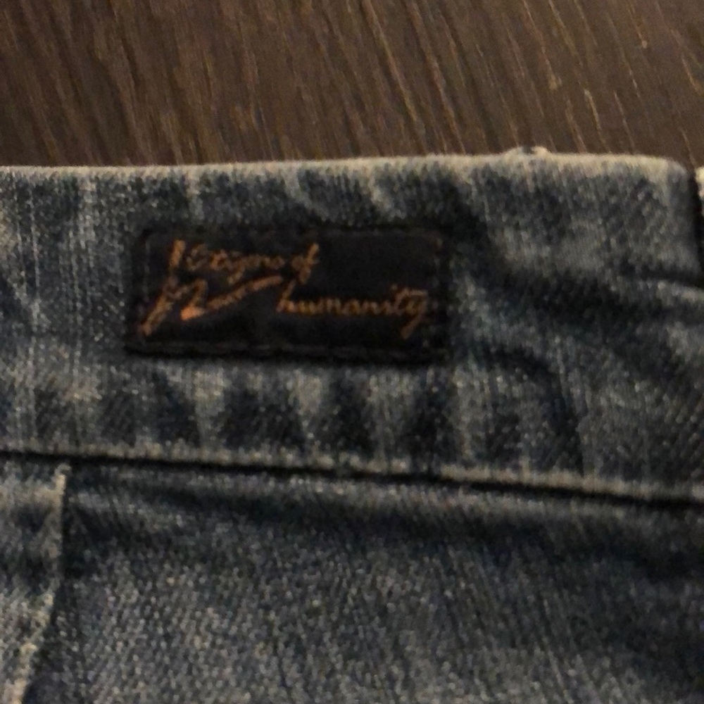 Jeans - Picture 2 of 3